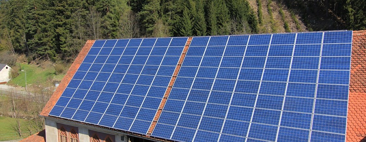 Photovoltaik-Anlage auf einem Dach